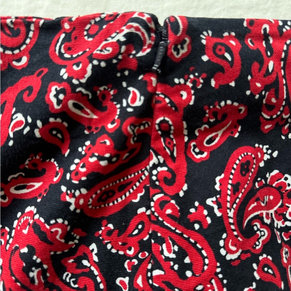 Talbots Red Black Paisley Bandana Print Short Skirt Side Zip Size 10 - Picture 4 of 4